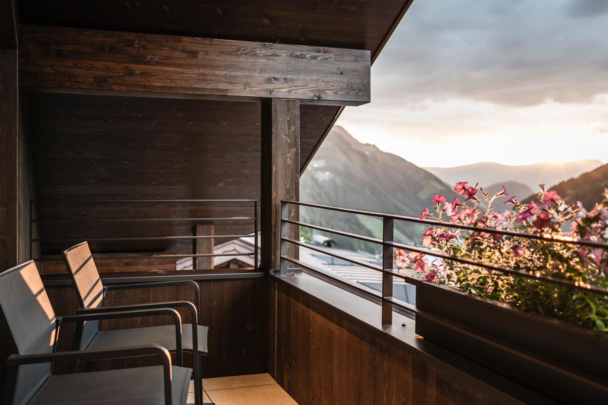 Hotel Belaval Selva di Val Gardena Exterior photo